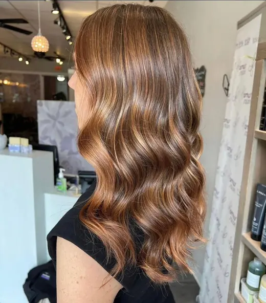 Copper waves seen from the side